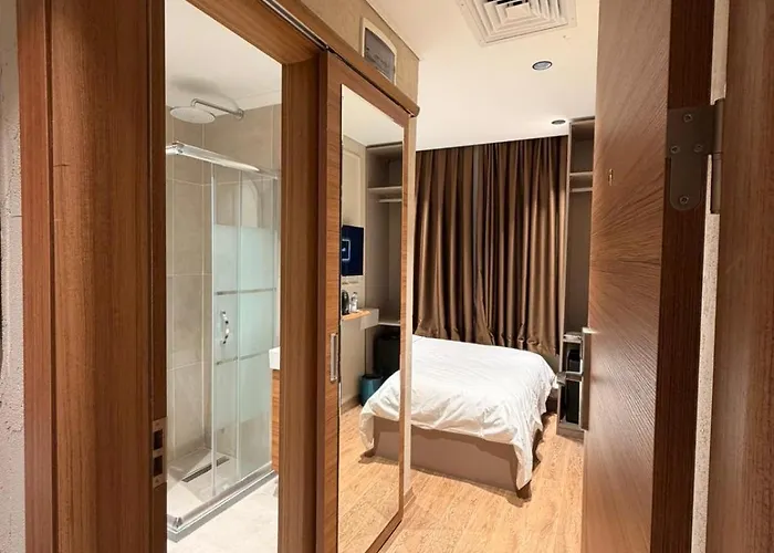 Istiklal * Стамбул