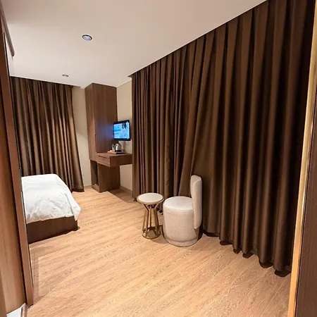 Hotel Istiklal *